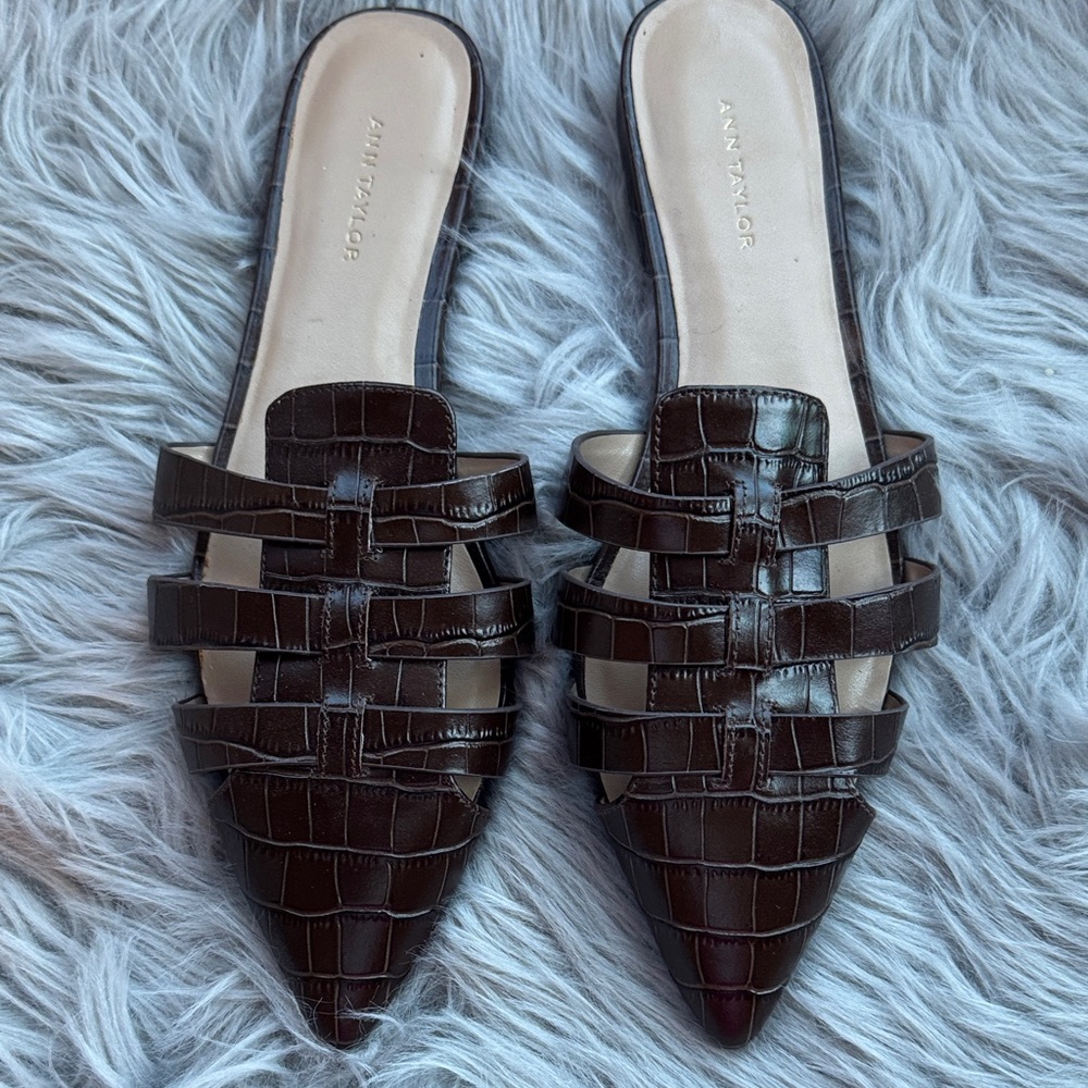 Ann Taylor Dark Brown Croc-Patterned Mules